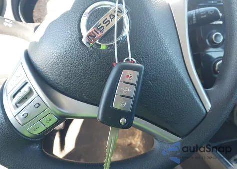 2015 Nissan Rogue S z USA, uszkodzony, nr VIN KNMAT2MV3FP586819